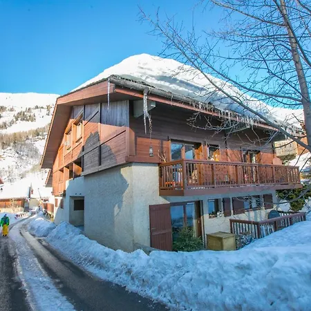 Apartment Le Grand-lemps Sleeps 6 *
