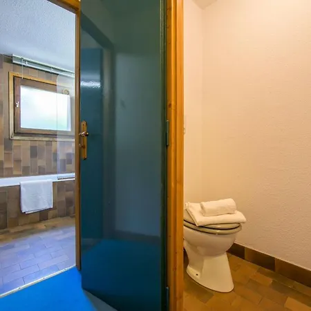 Le Grand-lemps Sleeps 6 * Chamonix